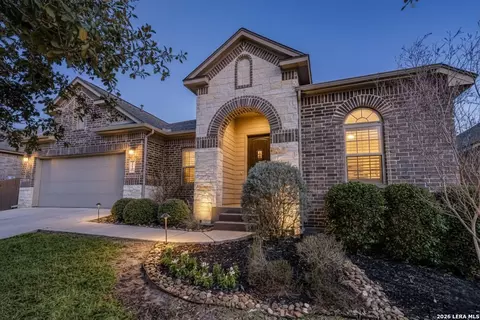 112 Hagen Dr, Boerne, TX 78006