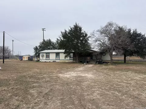 221 Fm 1107, Stockdale, TX 78160