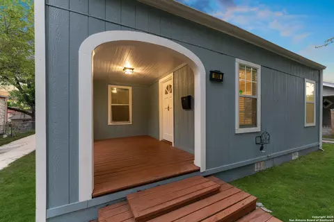 1806 W Mistletoe Ave, San Antonio, TX 78201