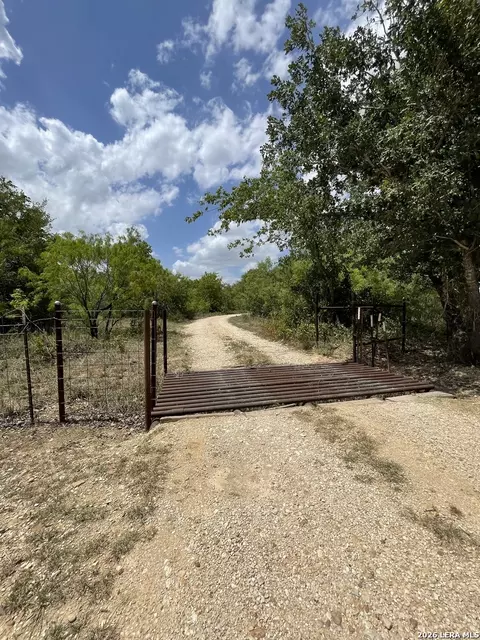 tbd Hidden Pne, Luling, TX 78648 photo 3