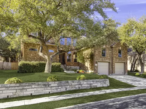 16107 La Madera Rio, Helotes, TX 78023