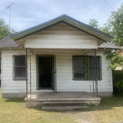 920 Saldana St, San Antonio, TX 78225