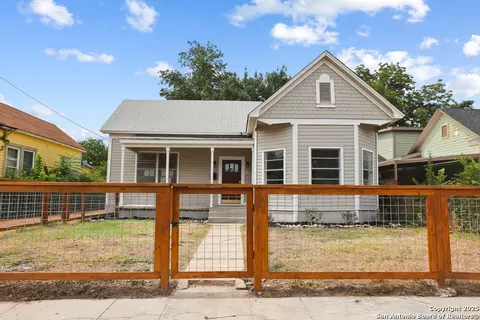 926 Nolan St, San Antonio, TX 78202