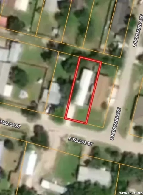 409 E Tullos, Three Rivers, TX 78071 photo 4