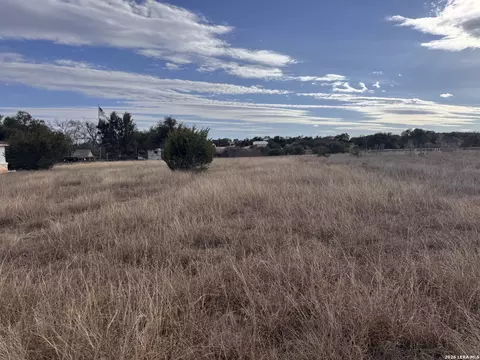 516 John Price, Blanco, TX 78606