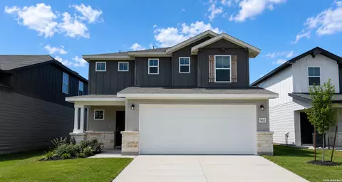 962 Bluegrass Pt, New Braunfels, TX 78130
