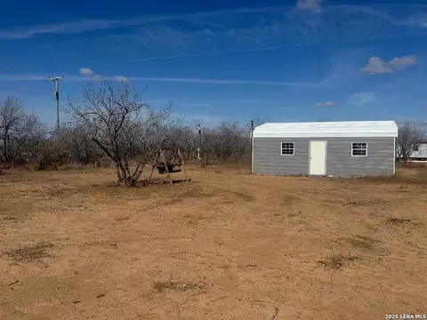 975 W Ave L, Christine, TX 78026