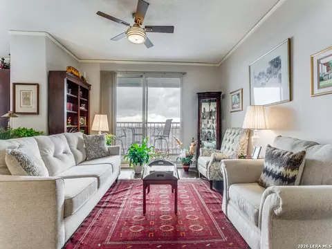 1 Towers Park Ln #1617/1618, San Antonio, TX 78209