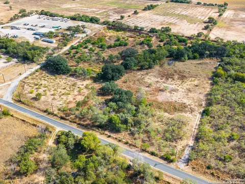 17520 Jackel, Von Ormy, TX 78073 photo 3