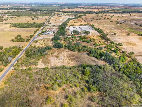 17520 Jackel, Von Ormy, TX 78073 photo 5