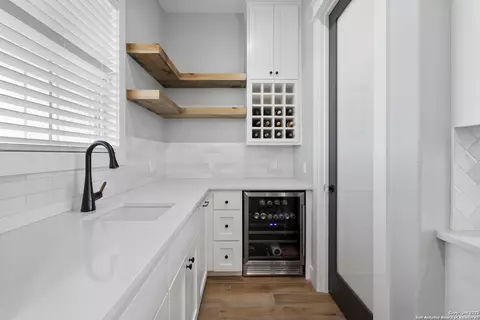 Kitchen - 32139 Giboney, Hempstead, TX 77445 photo 6 of 8