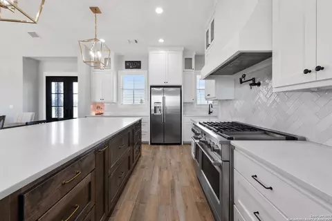 Kitchen - 32139 Giboney, Hempstead, TX 77445 photo 4 of 8