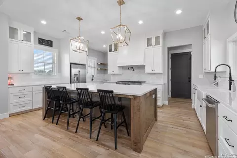 Kitchen - 32139 Giboney, Hempstead, TX 77445 photo 3 of 8