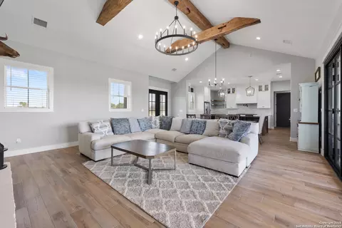Living - 32139 Giboney, Hempstead, TX 77445 photo 5 of 5