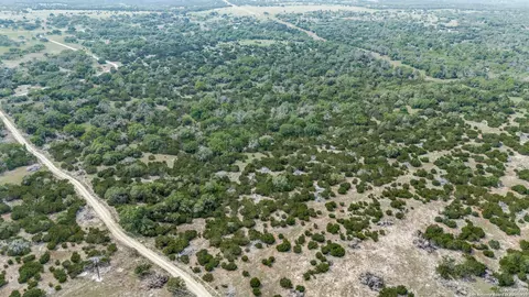 645 Arthur Ave, Kerrville, TX 78624