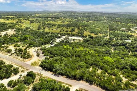 472 Stallion Estates Dr, Spring Branch, TX 78070 photo 13