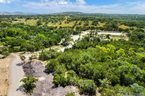 472 Stallion Estates Dr, Spring Branch, TX 78070 photo 10