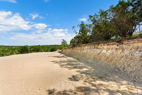 472 Stallion Estates Dr, Spring Branch, TX 78070 photo 8