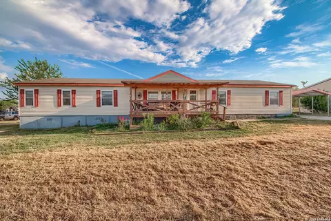 11727 Haven Ests, Adkins, TX 78101