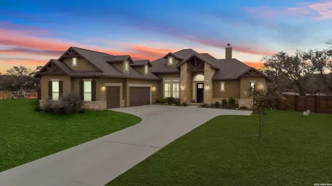 527 James Way, Castroville, TX 78009