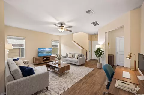 1918 Marbach Woods, San Antonio, TX 78245