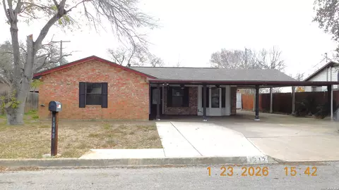 1217 Vivian, Pleasanton, TX 78064