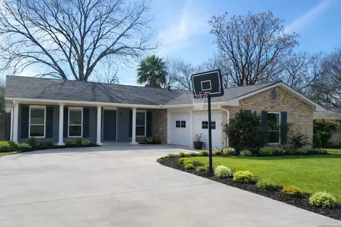 5110 Saint Nicholas, San Antonio, TX 78228