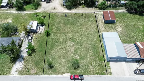 000 Trade St, Pleasanton, TX 78064