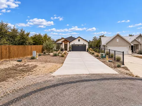 103 Lh Mabbitt, Blanco, TX 78606