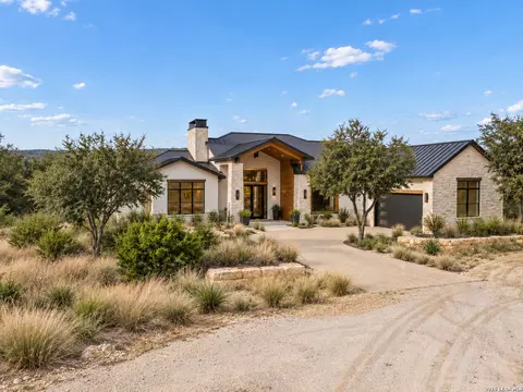 105 N Jerry Gray, Blanco, TX 78606