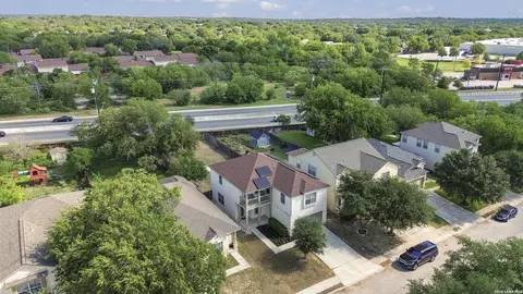 9515 Nueces Cyn, San Antonio, TX 78251