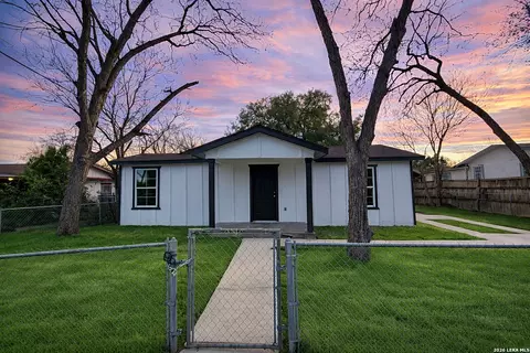 110 Whitman, San Antonio, TX 78211