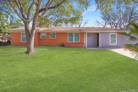 4322 Waikiki, San Antonio, TX 78218