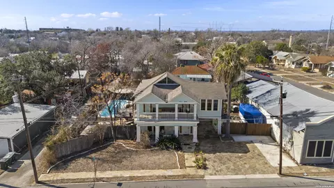 3221 N Flores, San Antonio, TX 78212
