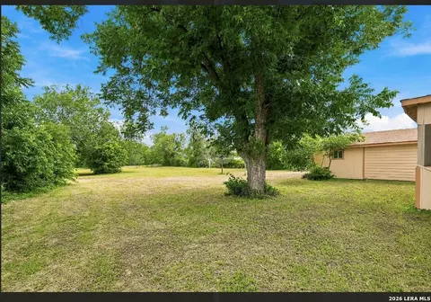 Exterior - 13544 S Ih 35, Von Ormy, TX 78073 photo 8 of 8