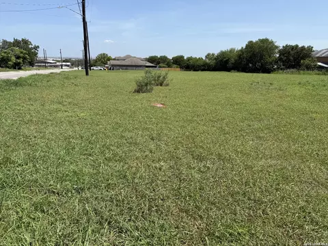 815 Toepperwein, Converse, TX 78109 photo 3