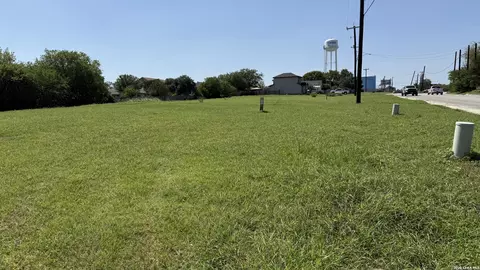 815 Toepperwein, Converse, TX 78109 photo 2