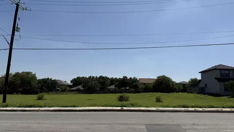 815 Toepperwein, Converse, TX 78109