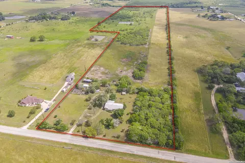 320 Graytown, Saint Hedwig, TX 78152
