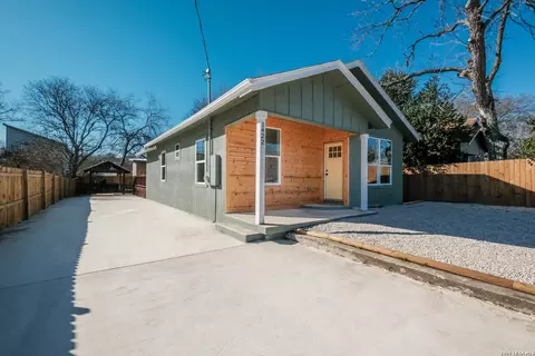 1422 Paso Hondo St, San Antonio, TX 78202