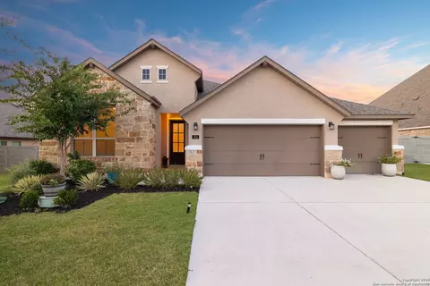 552 Chinkapin Trl, New Braunfels, TX 78132