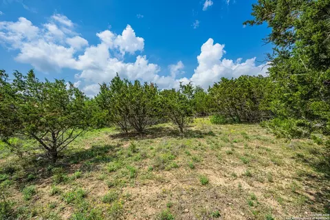 189 Catalina Ct, Kerrville, TX 78028