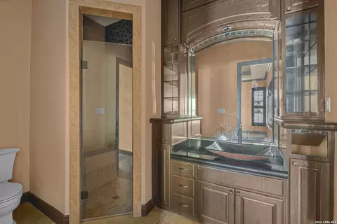 Bath - 3802 Daniela Loop, Laredo, TX 78043 photo 1 of 3