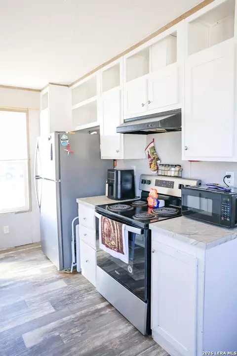 35 S Ala Blanca, Lytle, TX 78052 photo 9