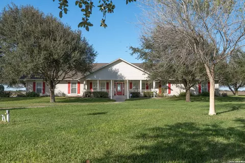 840 E Cr 2250, Riviera, TX 78379