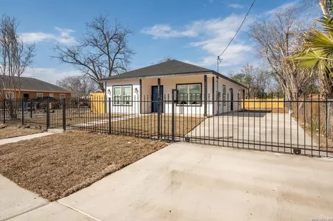 531 Sunglo, San Antonio, TX 78221