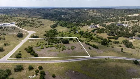 1496 Majestic Hls, Blanco, TX 78606