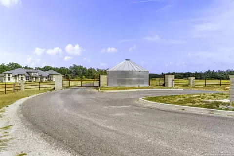 701 Windmill Ridge Dr, Blanco, TX 78606 photo 16