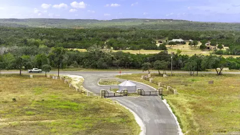 701 Windmill Ridge Dr, Blanco, TX 78606 photo 15