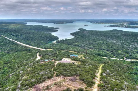 13693 Fm 1283, Mico, TX 78056